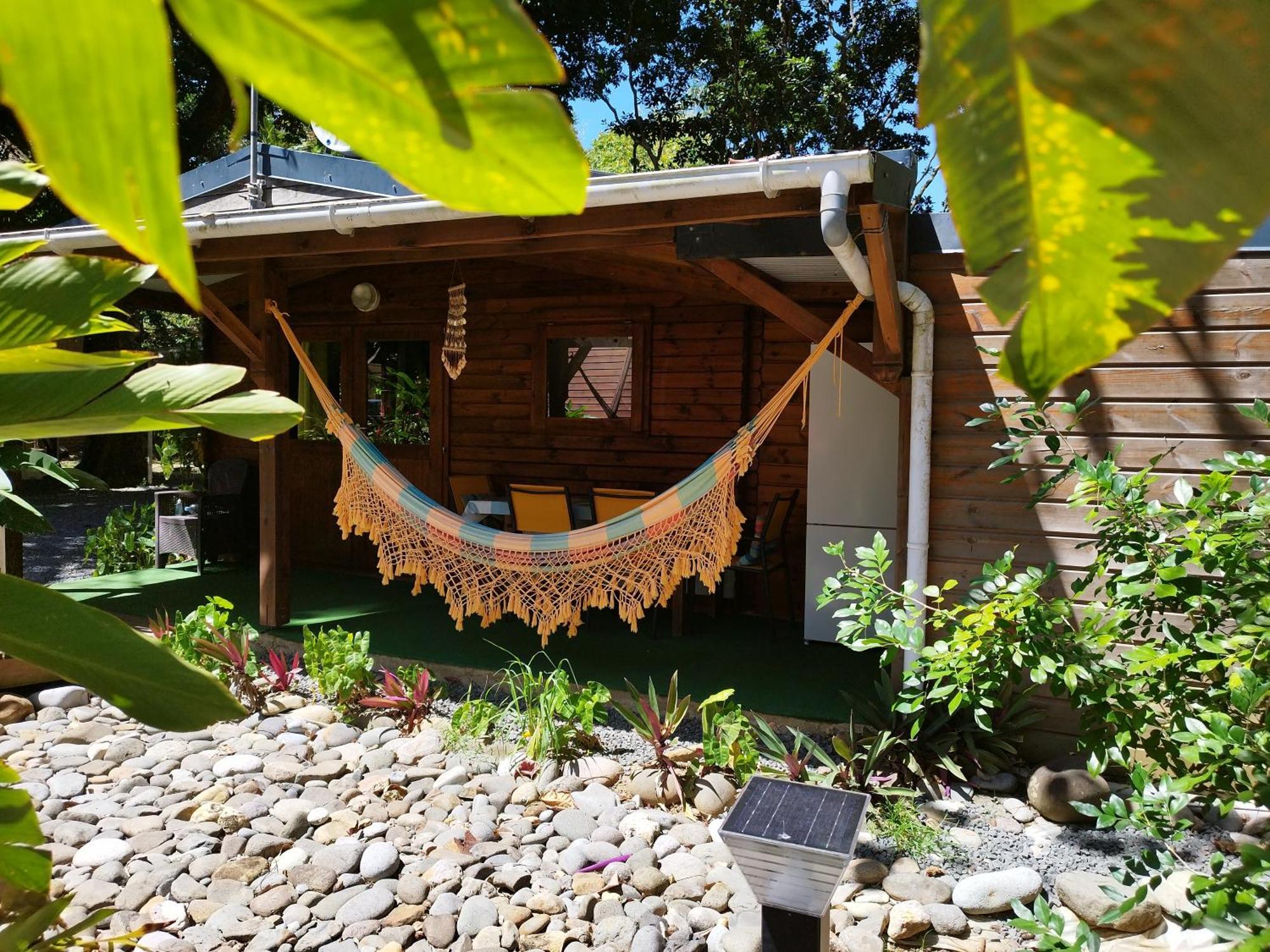 Insolite Arawakane Gites Du Manial Chalet Πουάντ-Νουάρ Εξωτερικό φωτογραφία